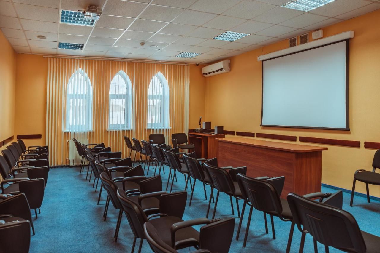 Отель Premier Hotel Shafran Сумы